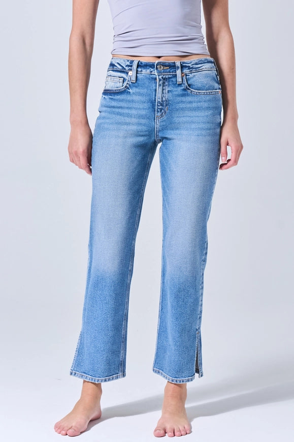 Leg Opening: 15" Front Rise: 10 1/4" Inseam: 28 1/2" Knee: 16 1/4"Elevate your style and comfort with My Impression Jeans! These medium light, straight leg jeans feature a comfortable mid-rise and stretch fabric for the perfect fit. With added side slits, you'll stand out from the crowd in both style and comfort. Upgrade your wardrobe today and make a statement with My Impression Jeans!